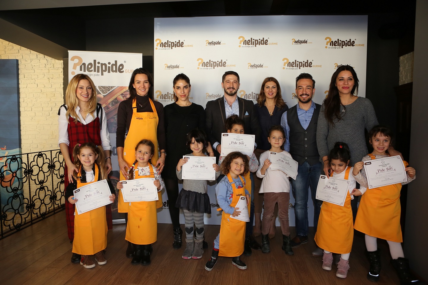 Minik Şefler, Ünlü Anneleri İçin Pide Pişirdi