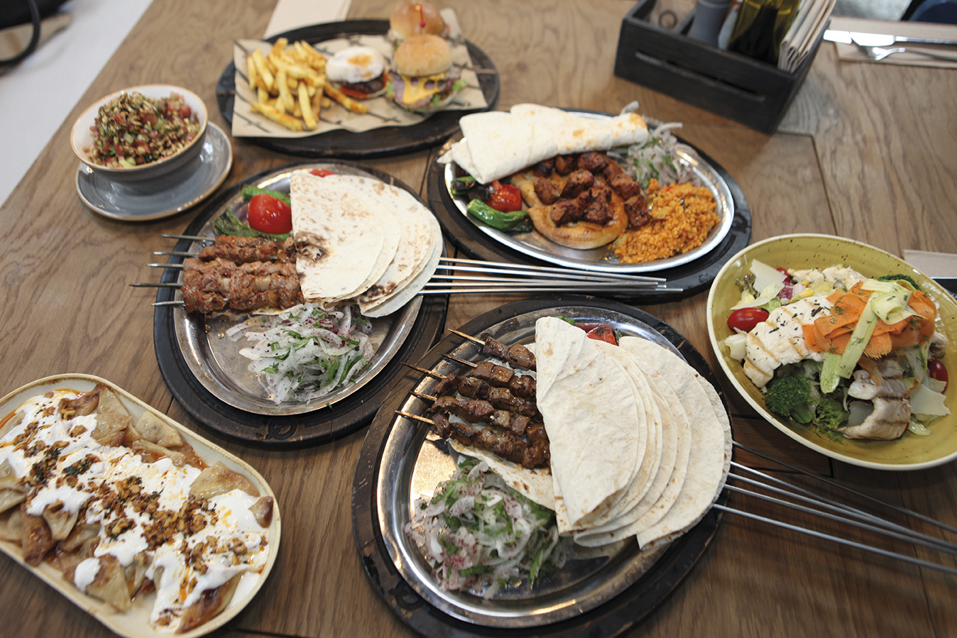 HUQQabaz’da iftar sahura kadar…