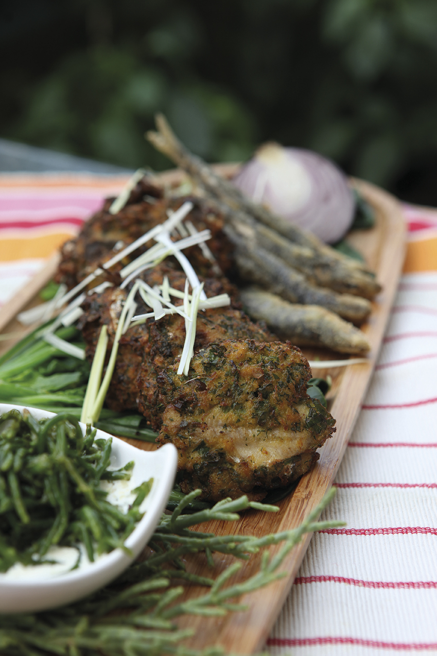 Deniz Börülcesi Eşliğinde Sardalye Mücveri