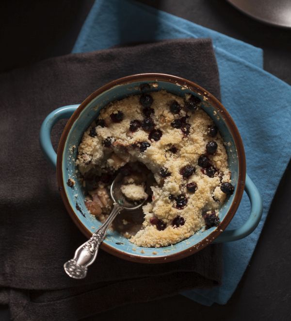 Frenk Üzümlü ve Elmalı Crumble
