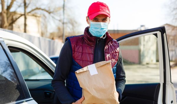 Koronavirüs alışveriş ya da kargo paketlerinden bulaşır mı?