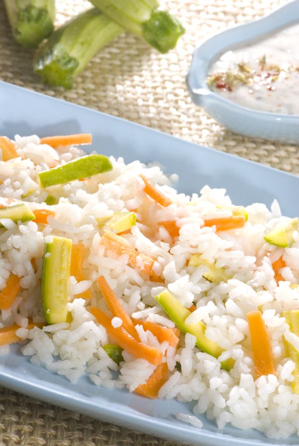 Körpe Sebzeli Pirinç Salatası