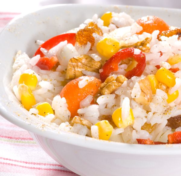 Mısırlı ve Baharatlı Pirinç Salatası