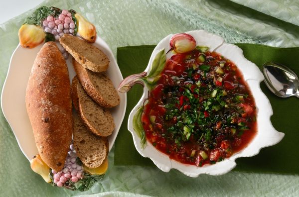 Soğuk Yaz Domatesi Çorbası