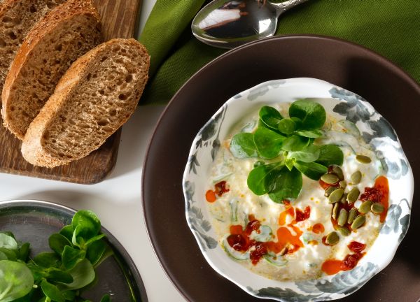 Yoğurtlu Semizotu Çorbası