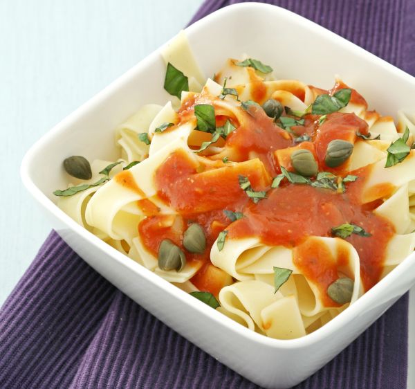 Domates Soslu Makarna