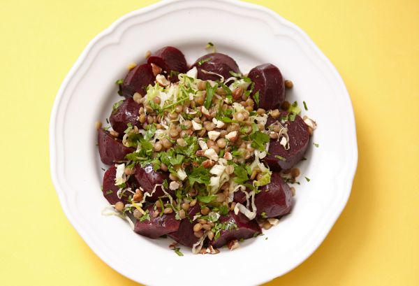 Yeşil Mercimekli Pancar Salatası