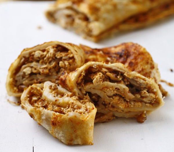 Tavuklu ve Cevizli Yufka Börek