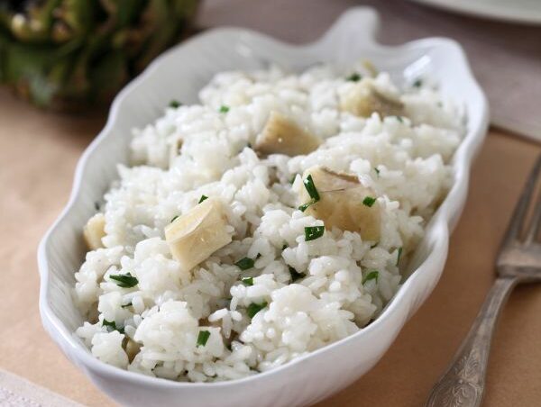 Enginarlı ve Taze Soğanlı Pilav