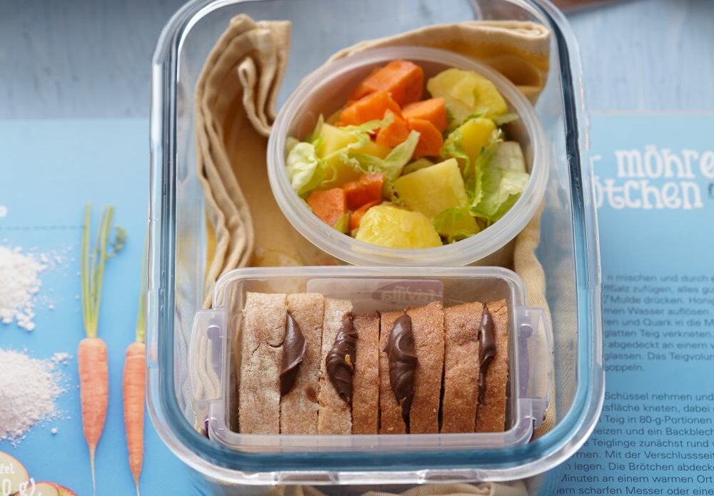 Ev Yapımı Muzlu Ve Kakaolu Sandviç