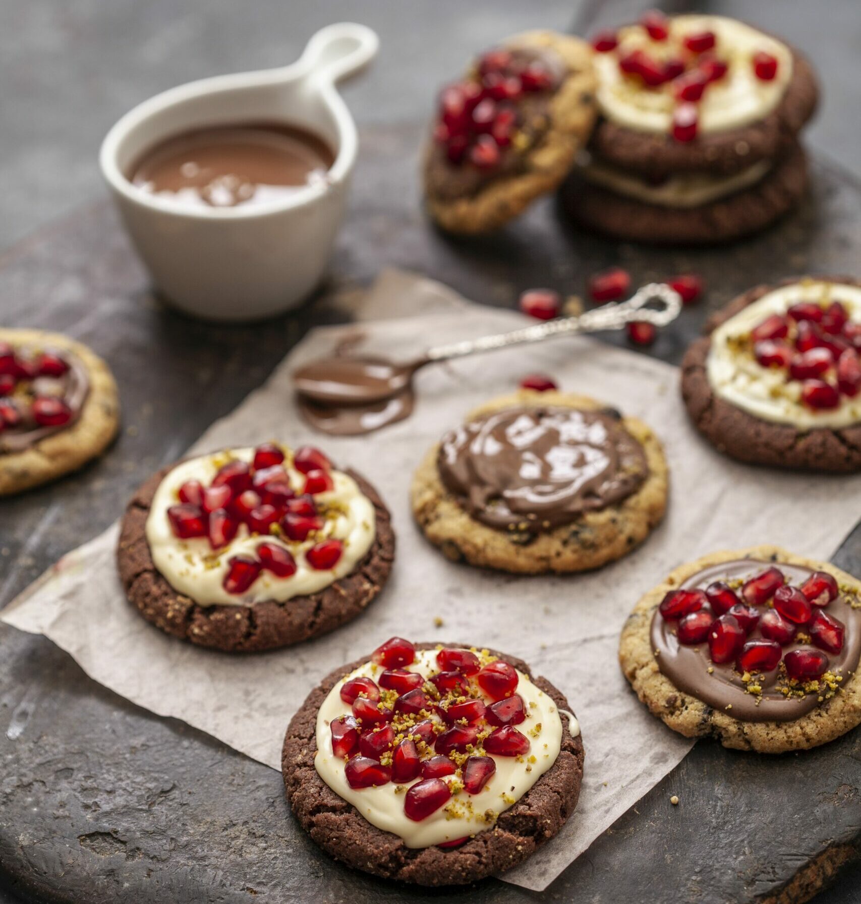 Çikolatalı Narlı Kurabiye