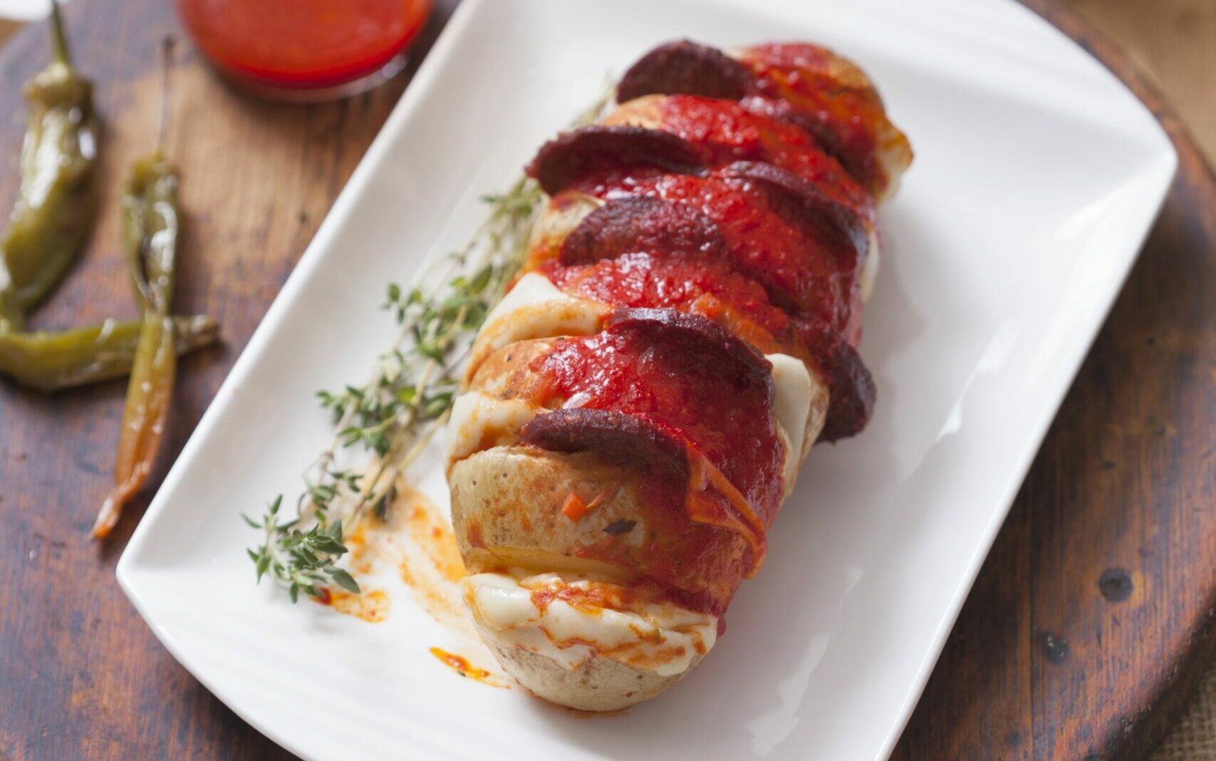 Fırında Sucuklu ve Kaşarlı Patates