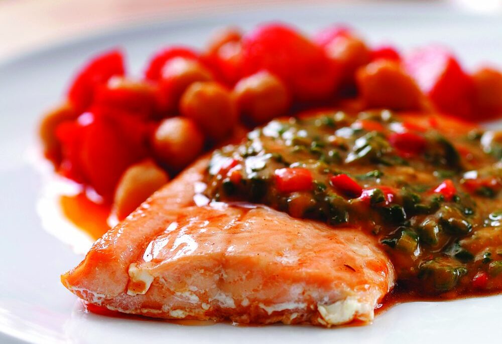 Ispanaklı ve Tarhana Soslu Izgara Somon