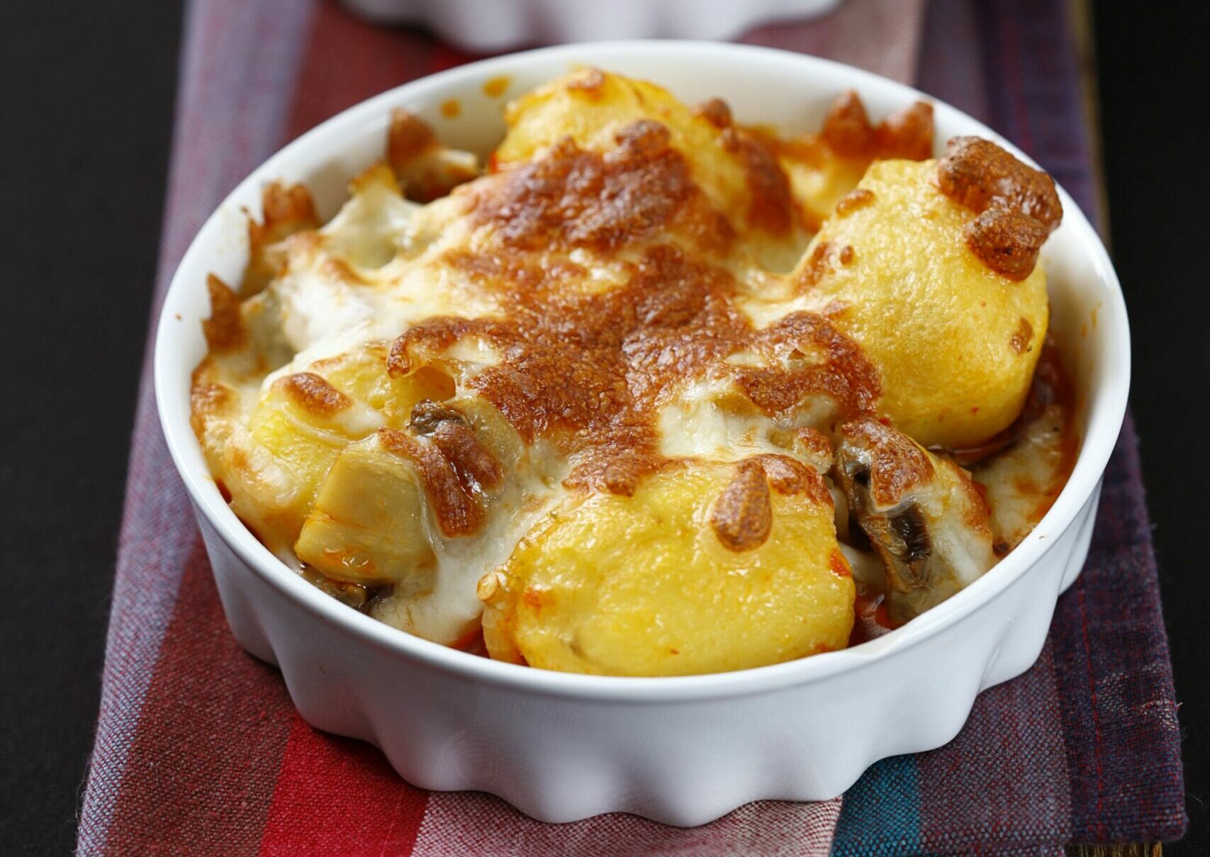 Kremalı ve Patatesli Mantar