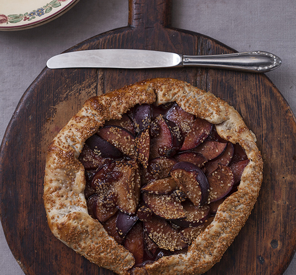 Erikli ve Marmelatlı Milföy Börek