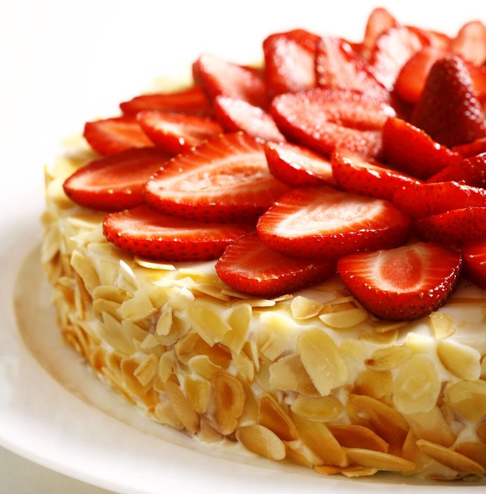 Havuçlu ve Bademli Pasta