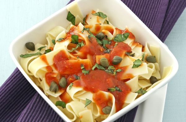 Domates Soslu Makarna