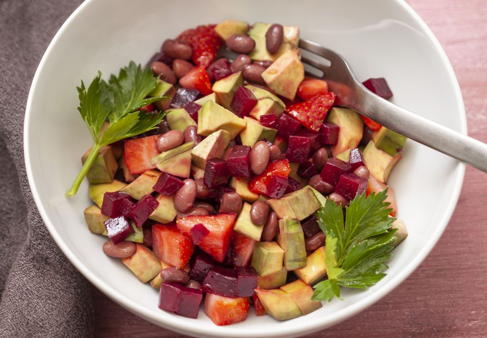 Pancarlı Avokado Salata