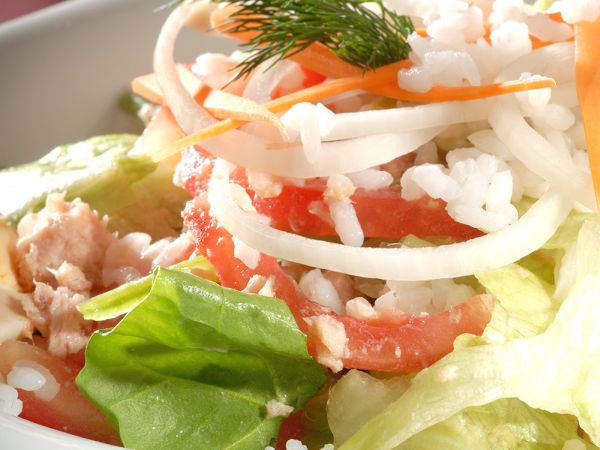 Soğanlı Ton Balıklı Salata