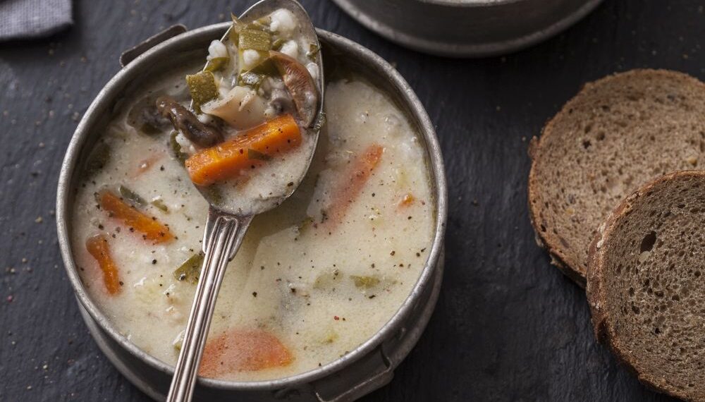 Yulaflı Sebzeli Mantar Çorbası