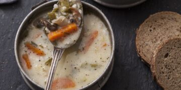 Yulaflı Sebzeli Mantar Çorbası