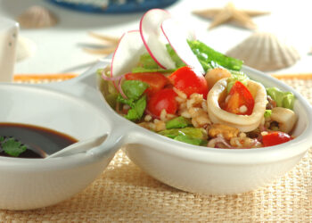 Pirinçli Deniz Ürünleri Salatası