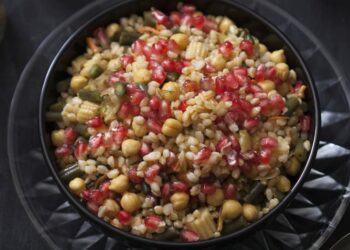 Narlı Bereket Salatası