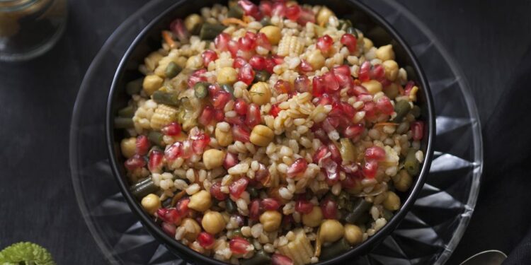 Narlı Bereket Salatası