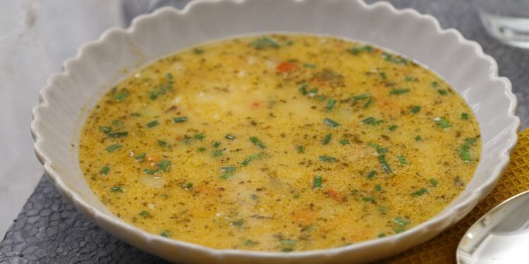 Zerdeçallı Kış Çorbası