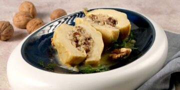 Kuzu Etli, Pirinçli ve Cevizli Enginar Dolması