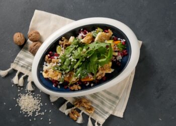 Pirinçli ve Cevizli Kış Sebzeleri ve Keçi Peyniri Brule