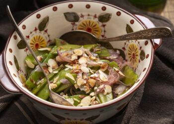 Sultani Bezelye Salatası