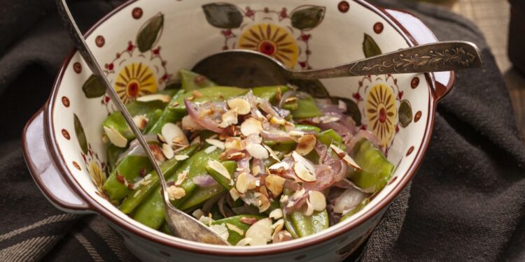 Sultani Bezelye Salatası