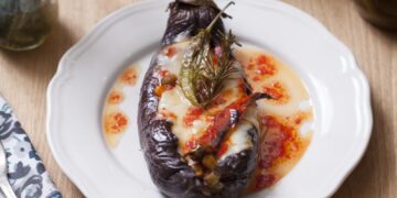 Kaşar Peynirli Karnıyarık