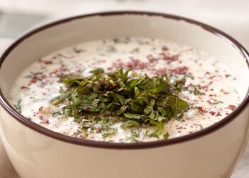 Köz Patlıcan ve Yarma Mısır Çorbası