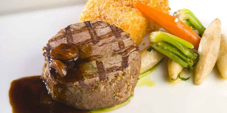 Izgara Bonfile ve Kuru Domatesli Pirinç Kroket
